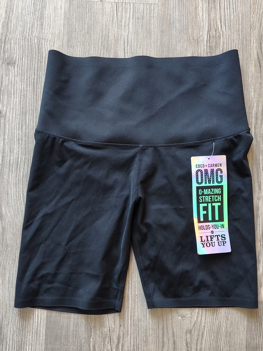 Coco + Carmen Women's OMG O-Mazing Stretch Fit Shapewear Biker Shorts Size L NWT